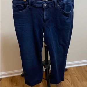 Woman’s Levi’s blue jeans